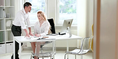 Sexy Blonde Real Estate Agent Ivy Rein Invites New Client For Anal Gp2894