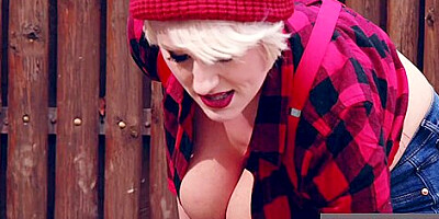 Angel Wicky Knows How To Handle Hard Wood