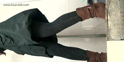 chinese girls go to toilet.133