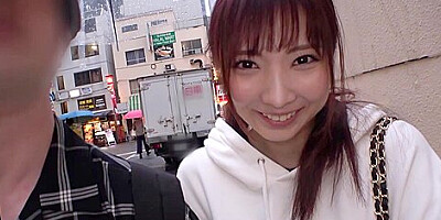 カップル彼女を彼氏から寝取ってハメる！ホテルに連れて来た女をパコリ倒す