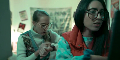 Hot Lesbian Experiment 3some With Nerd College teens 18+
