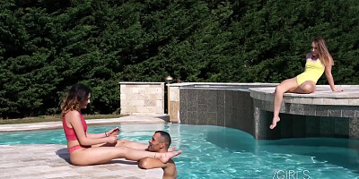 Threesome Rimming With Hot Brunette Nasty Latina And With Penelope Cum And Zoe Doll