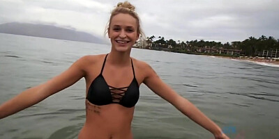 Emma Hix - Emma Looks So Tasty When Look In The Ocean