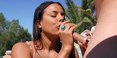 Horny Cougar Incredible Sex Story With Scott Nails And Luna Star