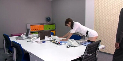 Strong office fuck along the boss for Maki Hojo 