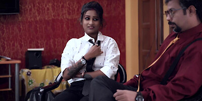 Real estate agent seals the deal with a potential buyer