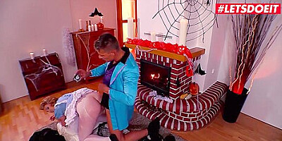 Harmony Reigns - Halloween Photoshoo