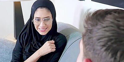 Petite Arab Angel Del Ray Cumblasted After Anal Sex