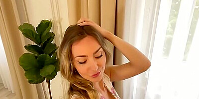 Fancy Womans Big Tits Scene