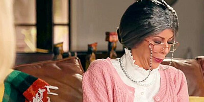 Mrs. Doubtfire - A Lesbian Porn Parody