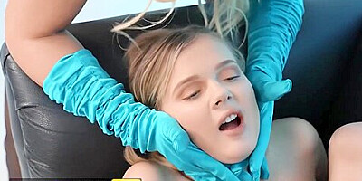 Bridgette B & Phoenix Marie Take A Break From The Photoshoot Tohave Some Lesbian Fun With Coco Lovelock