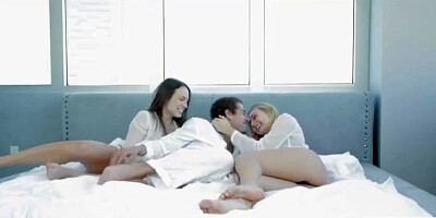 Amazingly hot Natalia Starr and Lily Love fucked and cummed