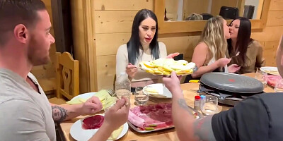 Sex Friends Au Ski Anna Polina Tiffany Leiddi Lola Bellucci Chloe Duval Tiny Chipie Full Hd - Streamvid.net