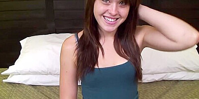 Izzi Ryder In Rocking Izzis Petite Clip