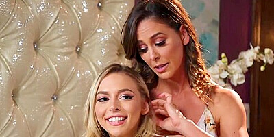 Milf Cherrie Deville Seduces Teen 18+ Lily Larimer (+18)