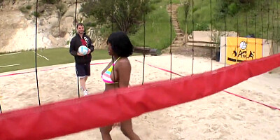 Two sweet chocolates Jada Fire and Aryana Starr postured in the doggy style