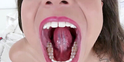 Polly Petrova Tastes African Champagne Iv450 - Teaser Video