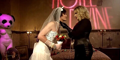 Tony Orlando, Maitresse Madeline And Will Havoc - Mistress Butt Fucking Fucks Submissive Man Bride